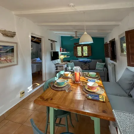 Wonderful Comfortable In The Burga Valley Vakantiehuis